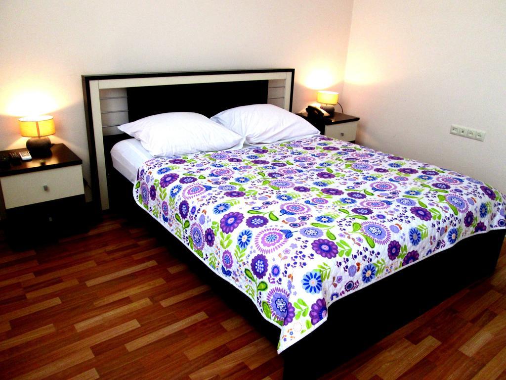 Max Comfort Hotel クタイシ 部屋 写真